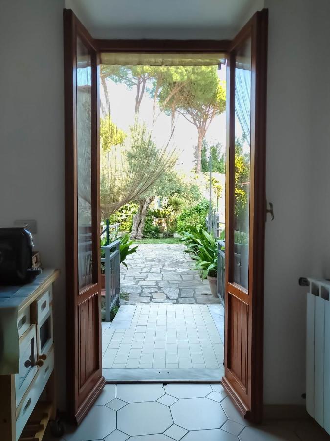 萨尔扎纳A Casa Di Leda公寓 外观 照片