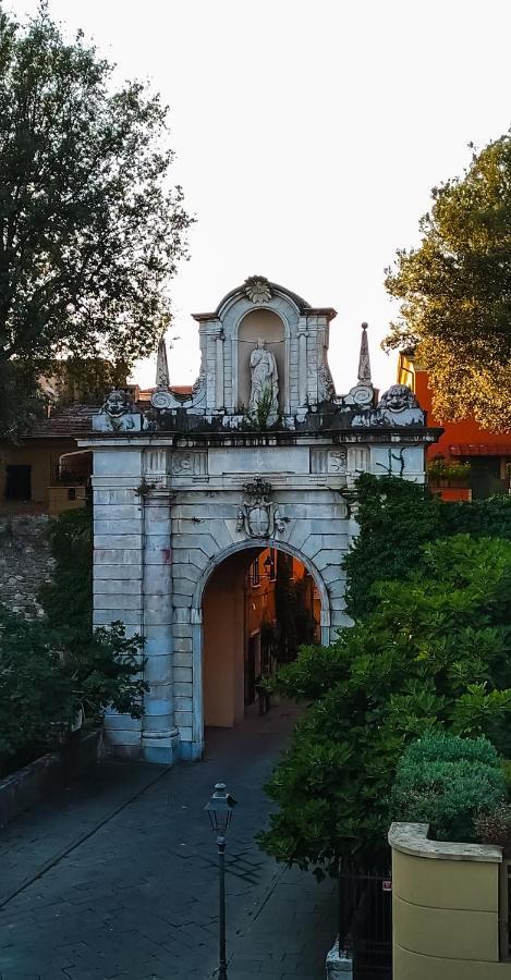 萨尔扎纳A Casa Di Leda公寓 外观 照片